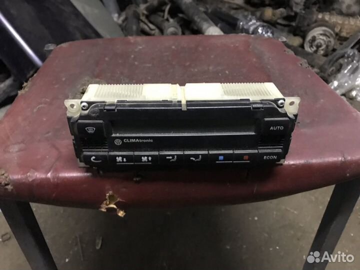 Блок климатконтроля VW пассат B5 3B1907044B