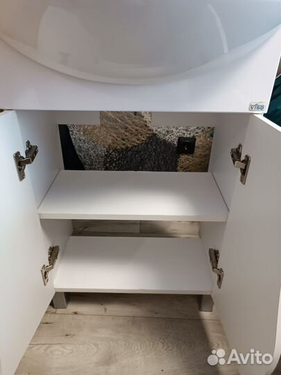 Тумба для ванной с раковиной 55