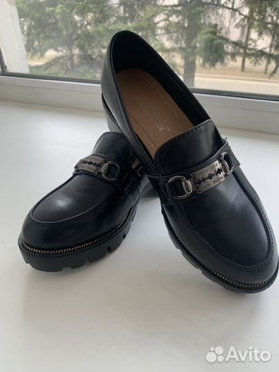 Лоферы женские 39, черные