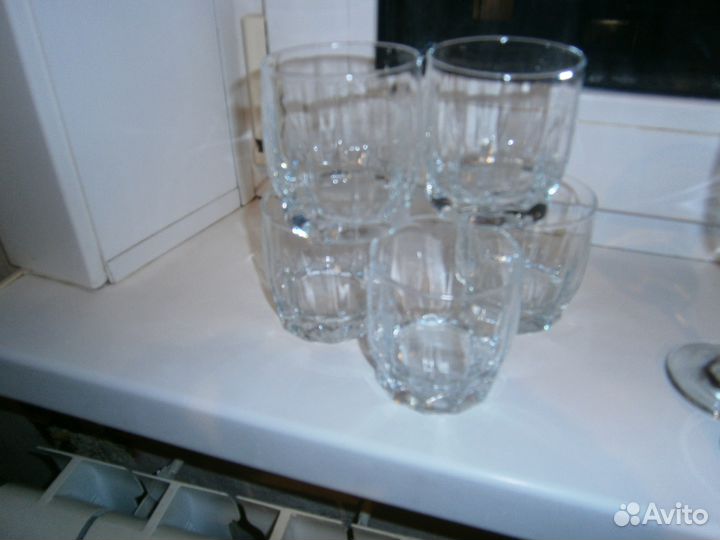 Стаканы, пресс д/чая,молочник,тарелки