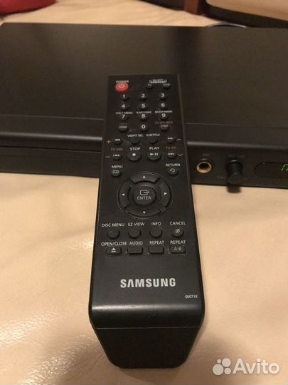 DVD плеер с караоке Samsung P181K