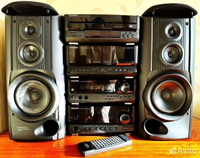 Музыкальные центры Kenwood, Pioneer, Sony