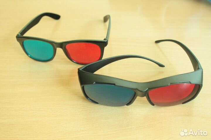Анаглиф очки / чехол