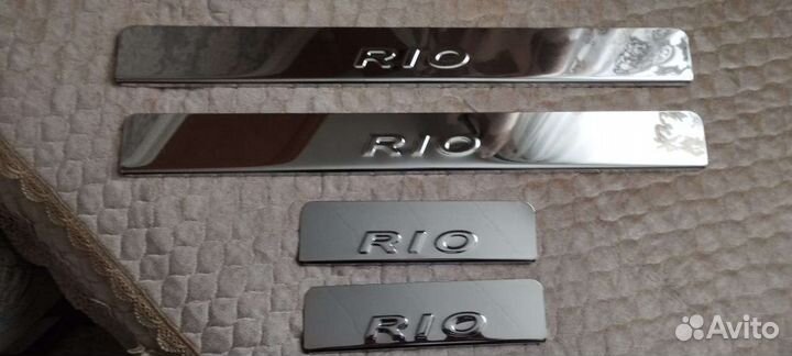 Накладки на автопороги