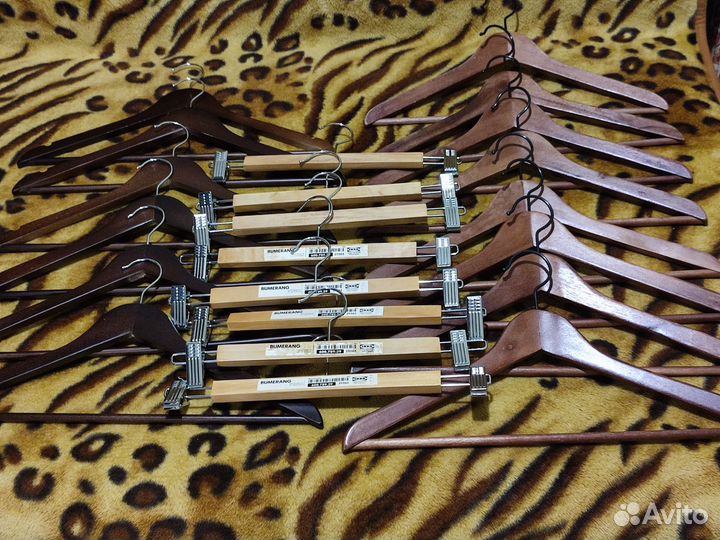 Вешалки плечики деревянные 22 штуки