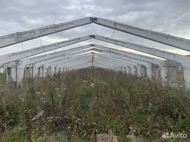 Плиты железобетонные изделия Здание под разбор