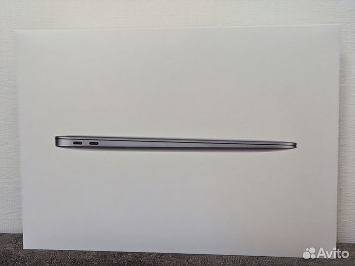Новый Macbook Air M1 8/256 Silver