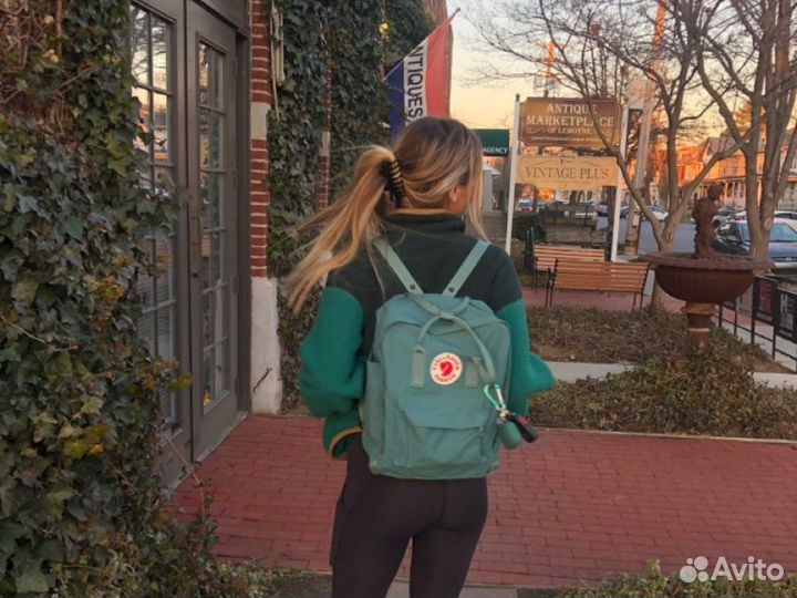 Женский рюкзак