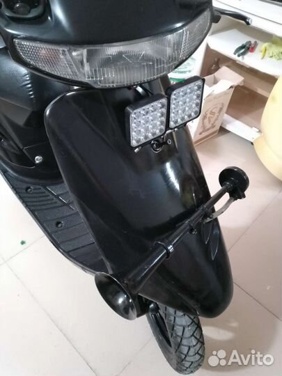 Honda dio 28. Suzuki molet