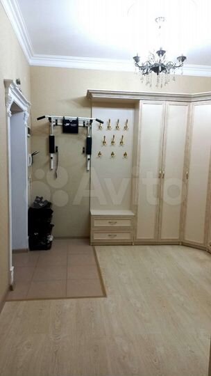 2-к. квартира, 70 м², 4/5 эт.