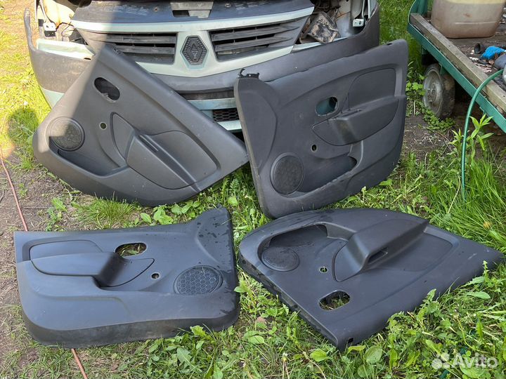 Дверные обшивки для Рено Логан2