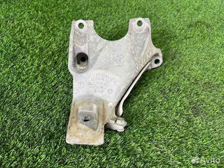 Кронштейн двигателя передний правый Bmw 5 E60