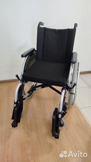 Коляска инвалидная Ottobock 43см