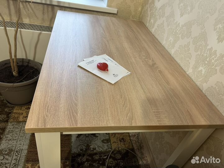 Продам кухонный стол