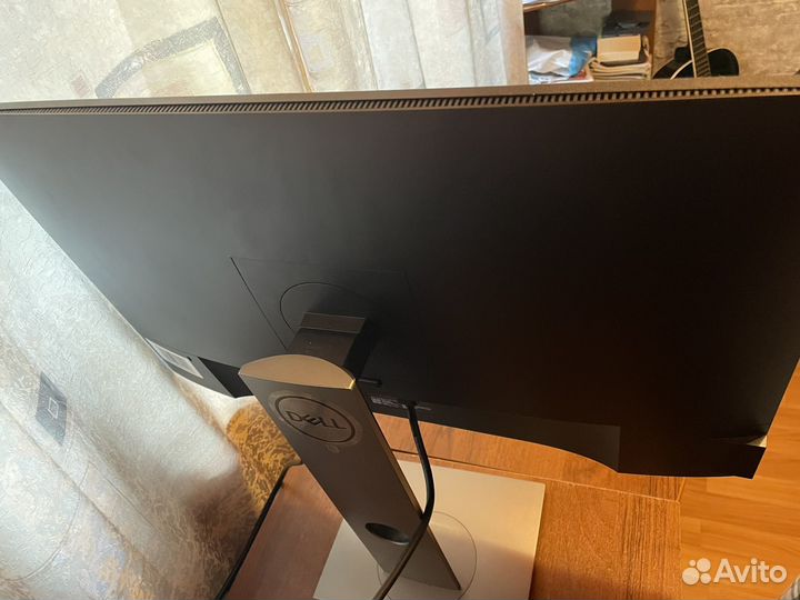 Монитор Dell P2317h