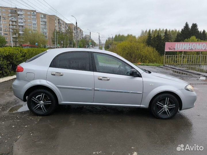 Chevrolet Lacetti 1.4 МТ, 2008, 285 133 км