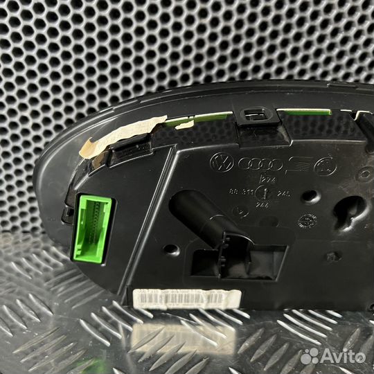 Панель приборов Volkswagen Passat