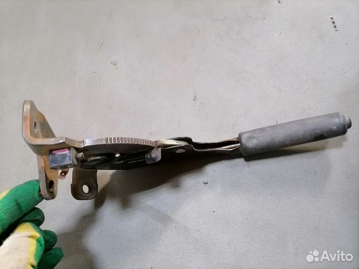 Рычаг стояночного тормоза, Toyota Lite Ace 1989