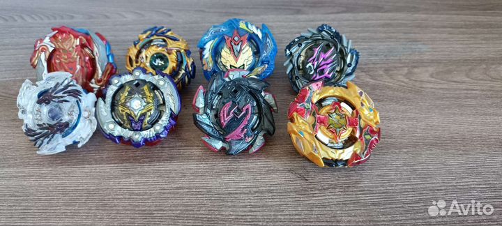 Волчки bayblade burst