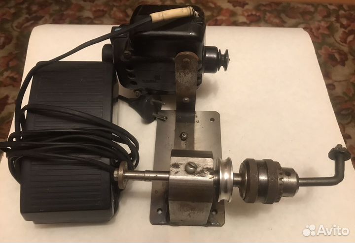 Сверлильно-шлифовальный станок с ножной педалью