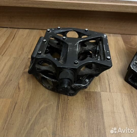 Педали с downhill велосипедов