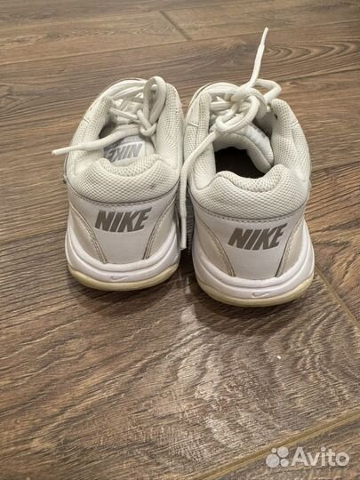 Кроссовки nike женские