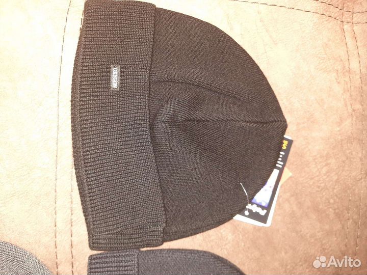 Вязаная шапка мужская