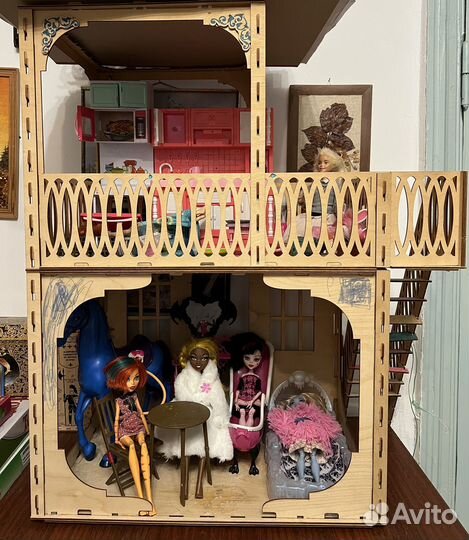 Кукольный дом для барби двухэтажный с мебелью