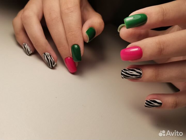 Маникюр и педикюр в мк. Покровском