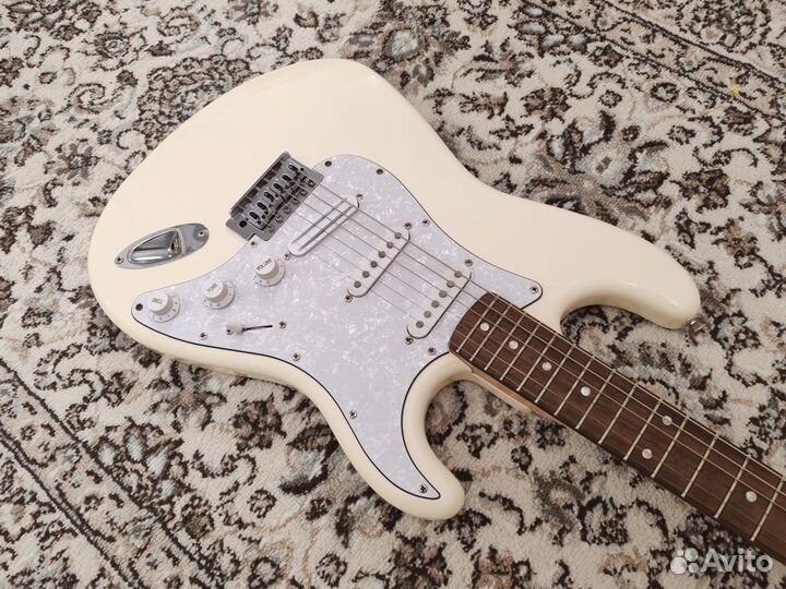 Fender squier bullet white +бридж рельса