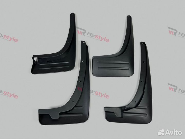 Брызговики Toyota RAV4 (ха20) 00-05г Черные S2476