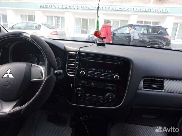 Mitsubishi Outlander 2.0 CVT, 2014, 160 000 км