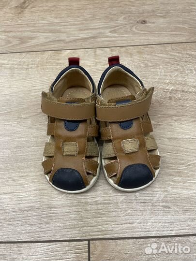 Сандалии детские
