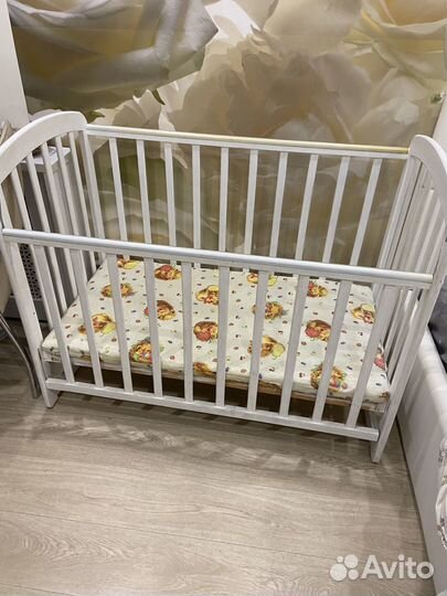 Кроватка детская