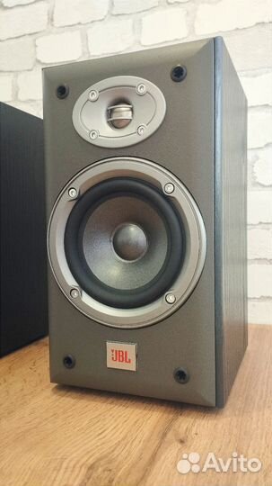 Колонки jbl e20