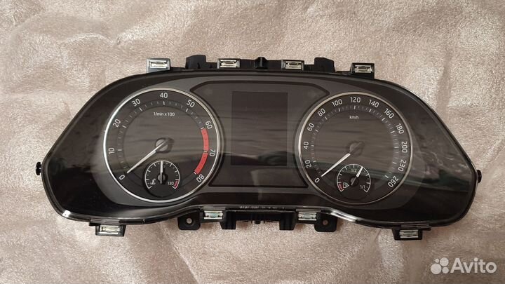 Приборная панель Skoda Octavia A8 + рамка