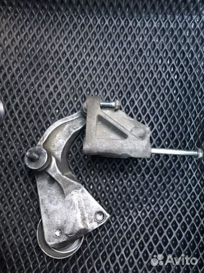 Натяжитель ремня honda civic 4d