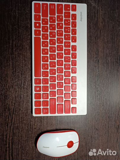 Беспроводная клавиатура + мышь