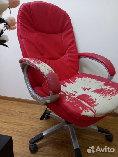 Компьютерное кресло