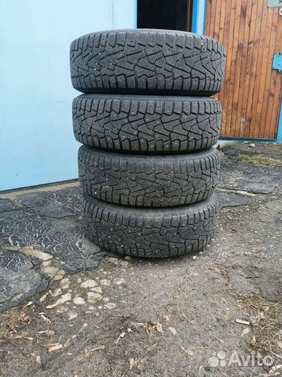 Pirelli Ice Zero 195/60 R15 88