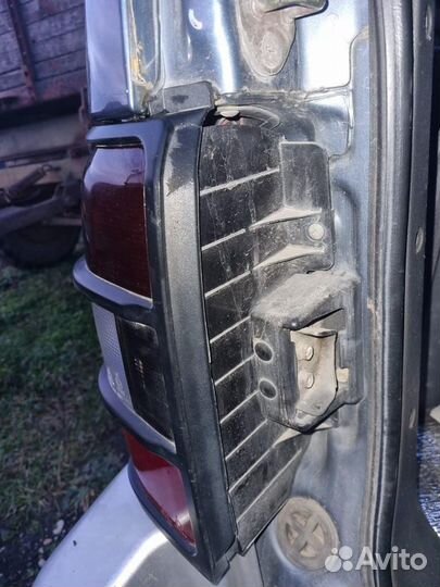 Задние фонари на pajero2