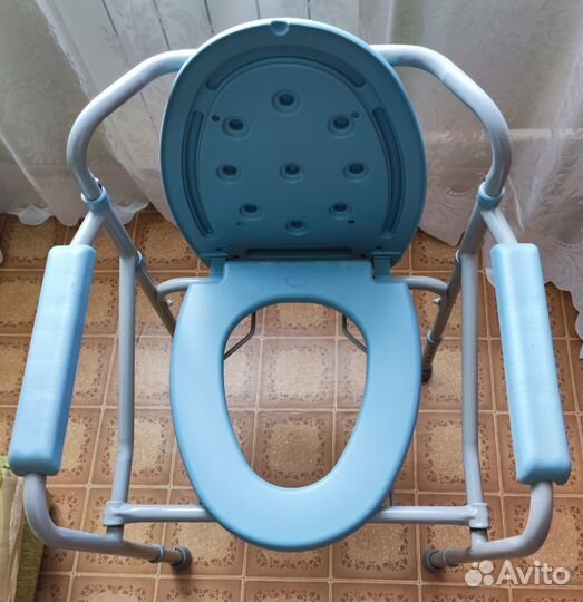 Кресло туалет для пожилых