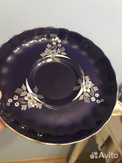 Ваза на ножке, блюдца, винтаж