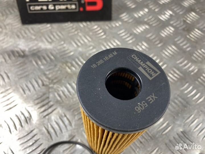 Фильтр масляный Champion Xe506/606