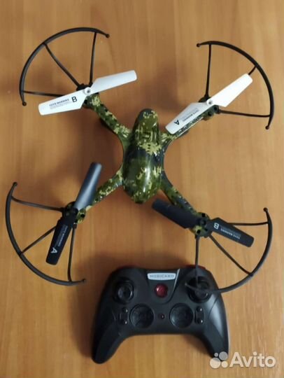 Квадрокоптер с подсветкой