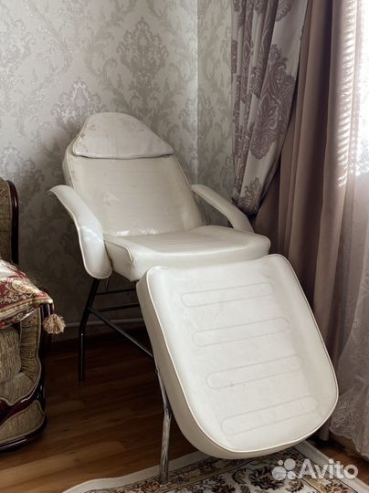 Кресло косметологическое