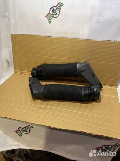 Патрубок впуска левый правый mercedes 272 W204 212