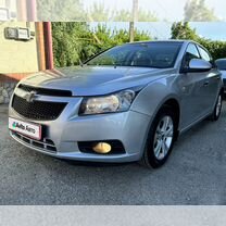 Chevrolet Cruze 1.6 AT, 2009, 192 000 км, с пробегом, цена 770 000 руб.