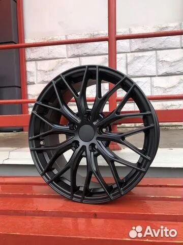 Литые диски R17 7J 5*114.3 ET40 D67.1 BLM