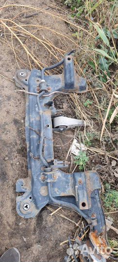 Передний подрамник Shevrolet Lacetti